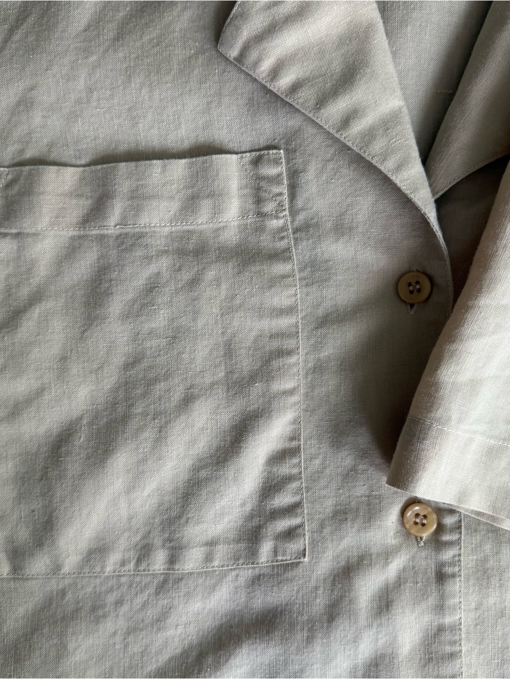 Vintage 90s Tan S/S Button Down Shirt ~Size Medium - Picture 7 of 7
